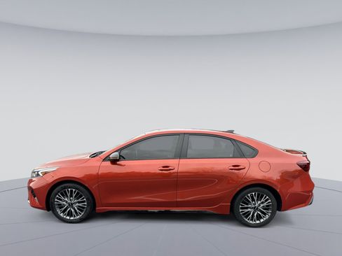 Used 2023 Kia Forte GT-Line w/ GT-Line Premium Package image 8