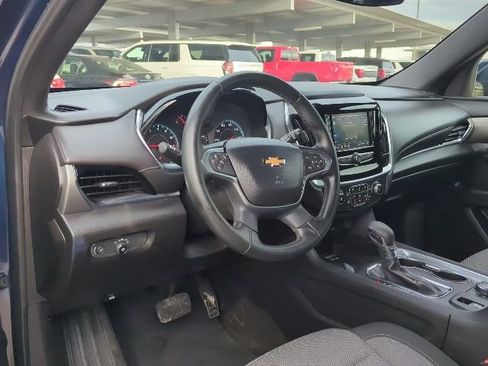 Certified 2023 Chevrolet Traverse LT image 4