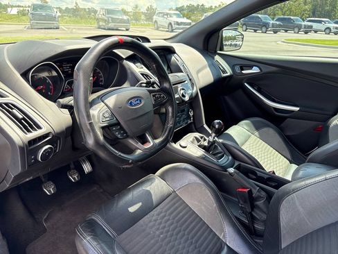 Used 2015 Ford Focus ST w/ Equipment Group 401A FWD image 5