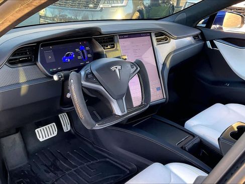 Used 2019 Tesla Model S Performance image 15