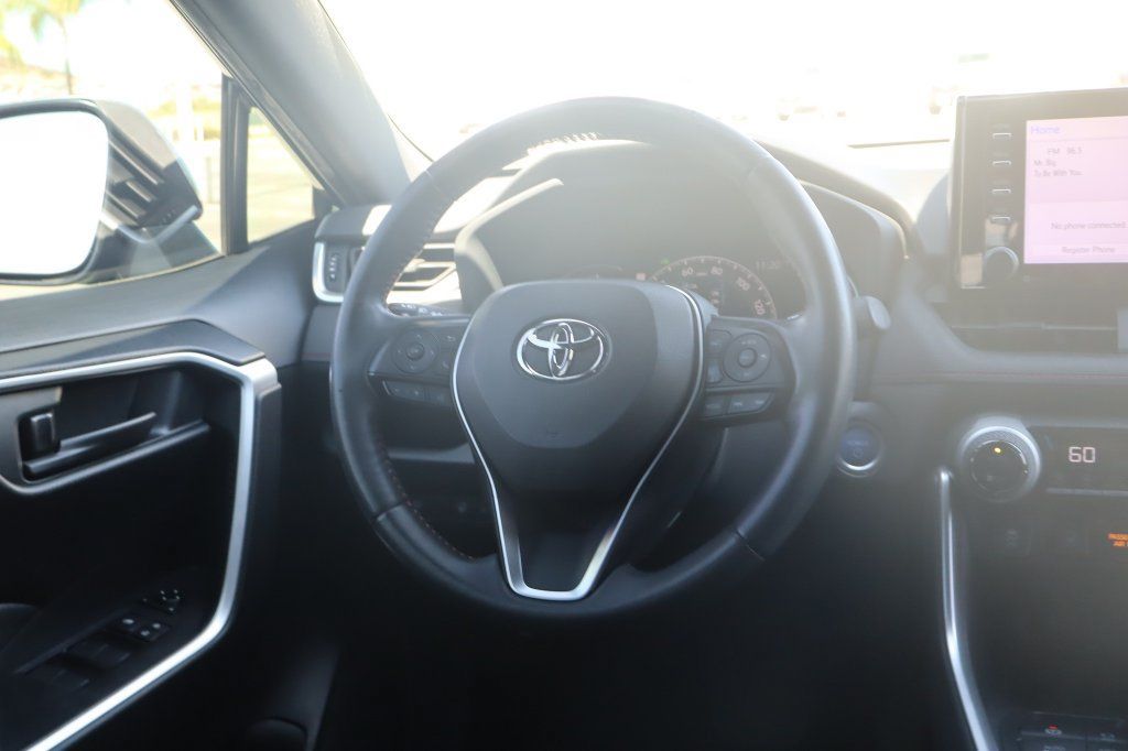 Used 2021 Toyota RAV4 SE w/ Weather & Moonroof Package AWD/4WD image 28