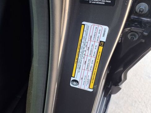 Used 2025 Jeep Grand Cherokee Altitude image 33