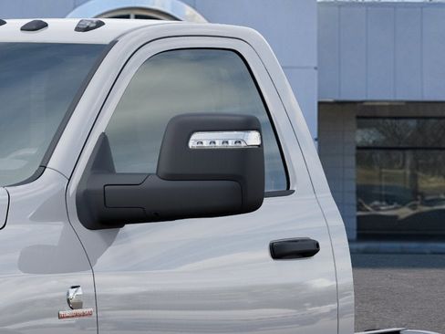 New 2026 RAM 3500 Big Horn AWD/4WD image 12