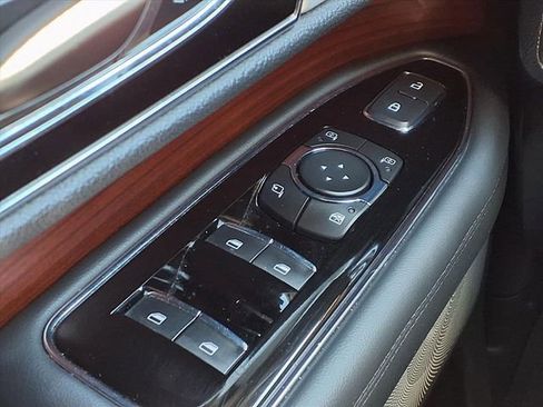 Certified 2023 Lincoln Navigator L Reserve image 17