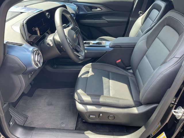 Used 2026 Chevrolet Equinox EV LT AWD/4WD image 8