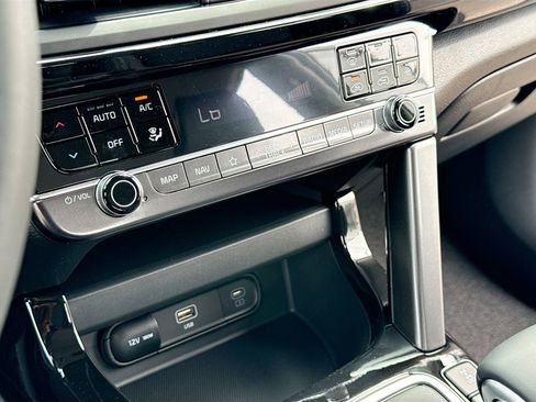 New 2026 Kia Seltos S AWD/4WD image 11