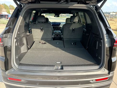 New 2026 Buick Enclave Preferred image 24