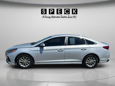 Used 2019 Hyundai Sonata SE FWD image 2