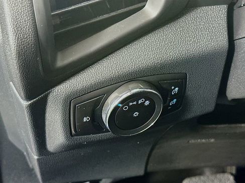 Used 2018 Ford EcoSport SE w/ SE Convenience Package image 15