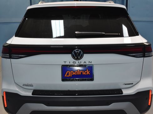 New 2026 Volkswagen Tiguan S image 20