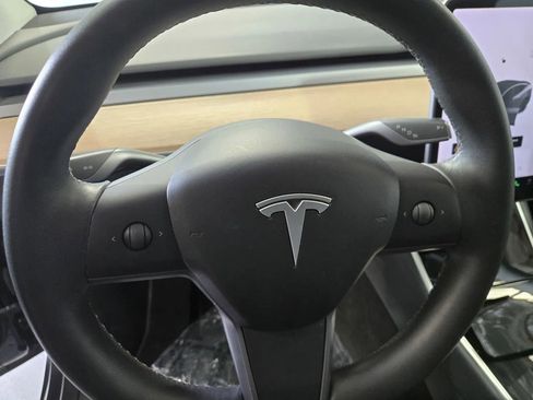 Used 2020 Tesla Model Y Performance AWD/4WD image 16