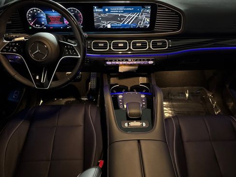 New 2026 Mercedes-Benz GLS 450 4MATIC image 25