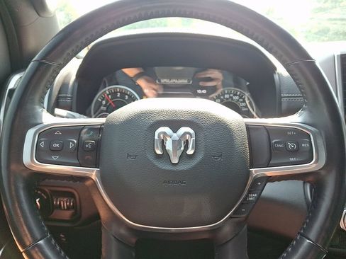 Used 2022 RAM 1500 Laramie AWD/4WD image 20