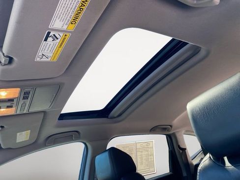 Used 2020 Honda CR-V Touring image 29