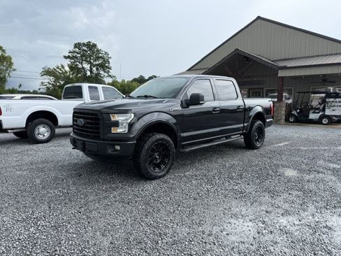 Used 2015 Ford F150 XLT w/ Equipment Group 302A Luxury AWD/4WD image 2