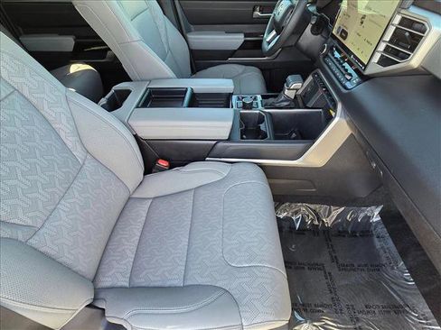 Used 2024 Toyota Tundra Limited image 19