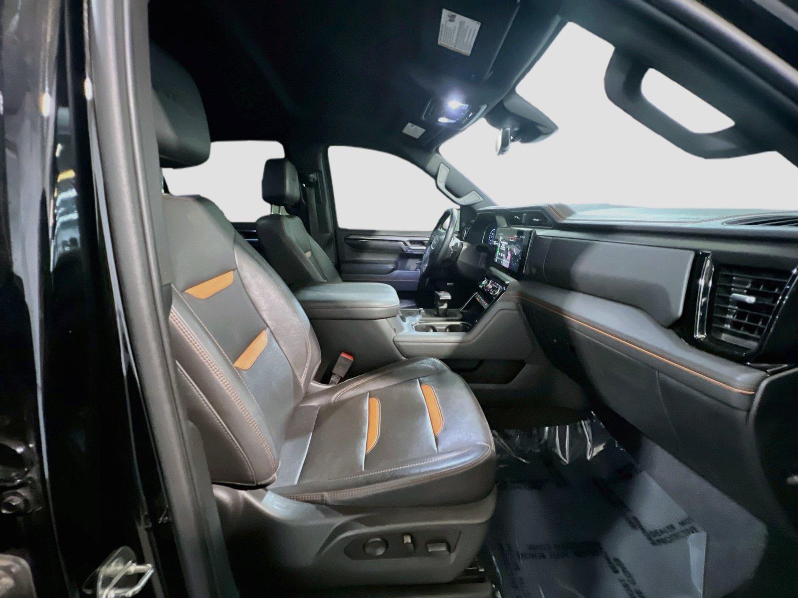 Used 2023 GMC Sierra 1500 AT4 w/ Technology Package AWD/4WD image 20