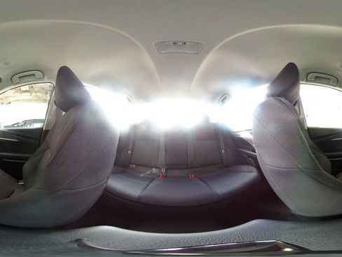 Used 2025 Toyota Camry LE image 41