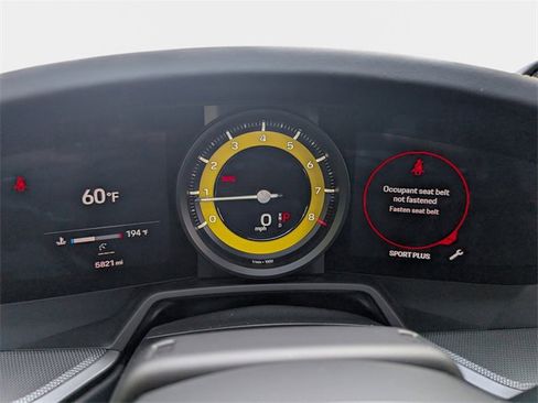 Used 2023 Porsche 911 Carrera image 23