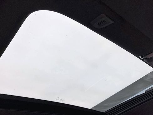 Used 2019 BMW 530i w/ Luxury Seating Package image 13