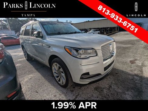 Used 2022 Lincoln Navigator Reserve AWD/4WD image 4