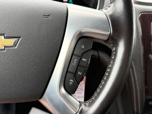 Used 2017 Chevrolet Traverse LT AWD/4WD image 36