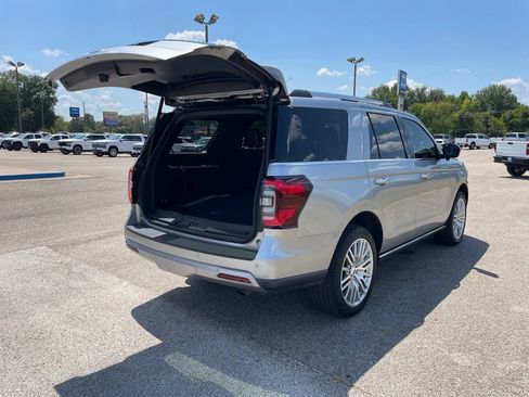Used 2024 Ford Expedition Limited AWD/4WD image 41