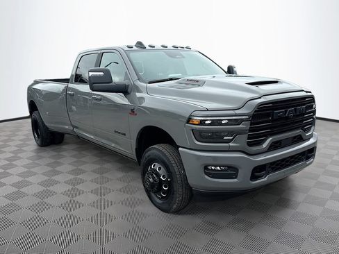 New 2026 RAM 3500 Laramie AWD/4WD image 3