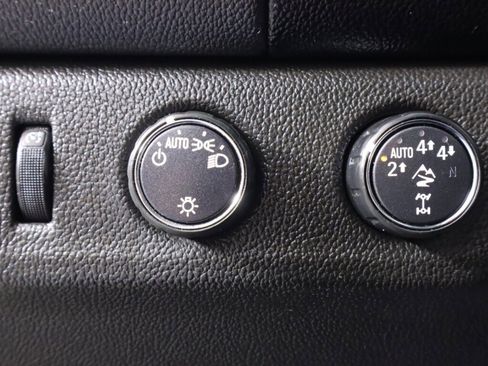 Used 2020 Chevrolet Colorado ZR2 image 10