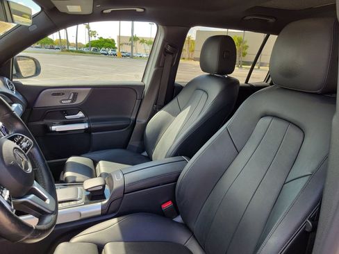 Certified 2022 Mercedes-Benz GLB 250 image 21