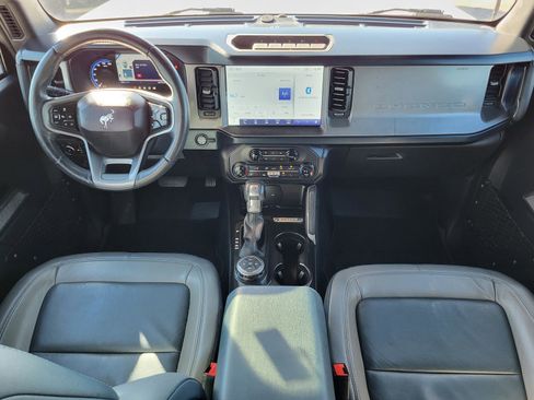 Used 2022 Ford Bronco Outer Banks w/ Sasquatch Package image 14