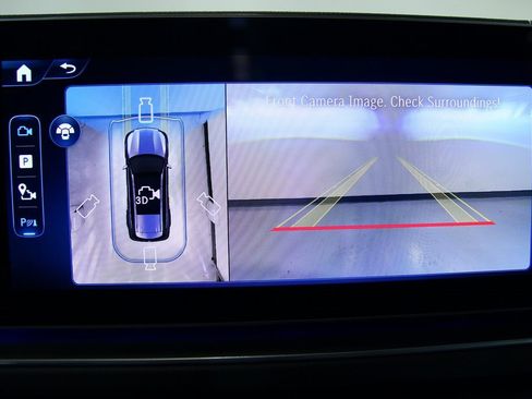 Used 2025 Mercedes-Benz GLS 450 4MATIC image 10