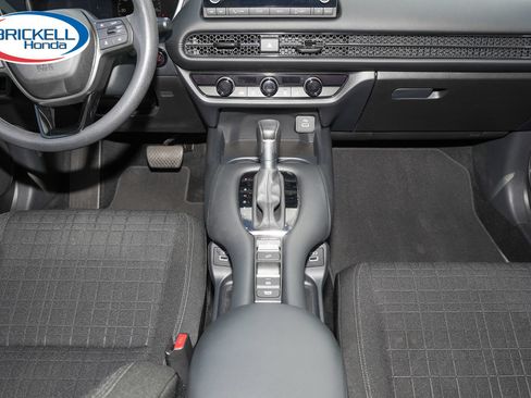 Certified 2023 Honda HR-V LX image 26