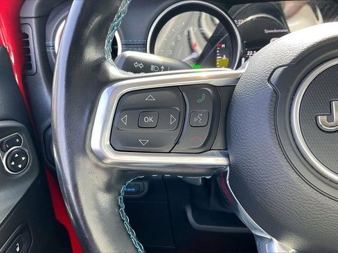 Certified 2022 Jeep Wrangler Unlimited Rubicon 4xe w/ Cold Weather Group image 30