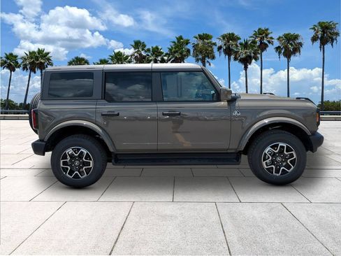 New 2026 Ford Bronco Outer Banks AWD/4WD image 8