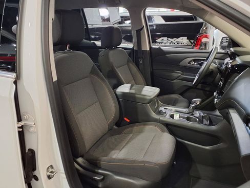 Used 2021 Chevrolet Traverse LS AWD/4WD image 20