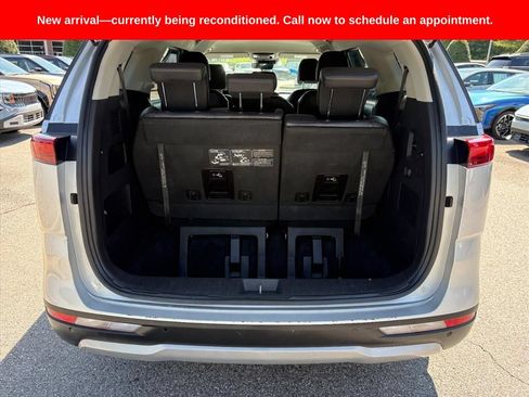 Used 2022 Kia Carnival LX FWD image 29