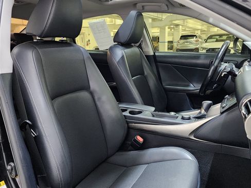 Used 2015 Lexus IS 250 RWD image 20