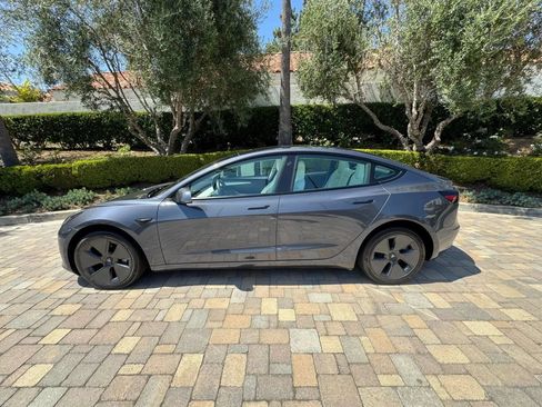 Used 2023 Tesla Model 3 Standard Range RWD image 5