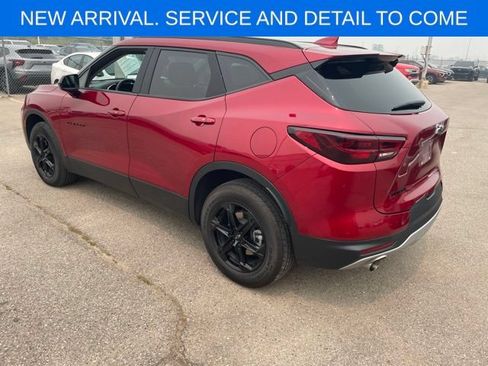 Used 2024 Chevrolet Blazer LT w/ Convenience Package FWD image 9