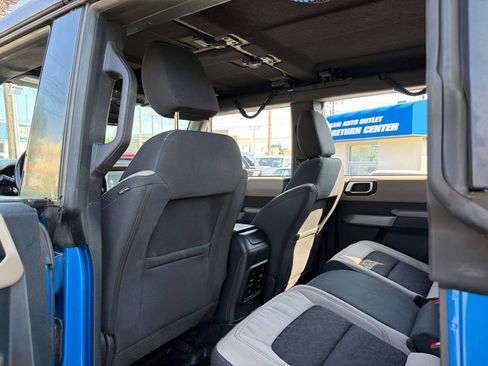 Used 2022 Ford Bronco Wildtrak AWD/4WD image 16