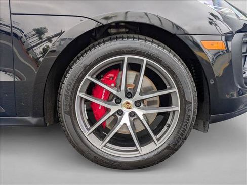 Used 2023 Porsche Macan S image 24