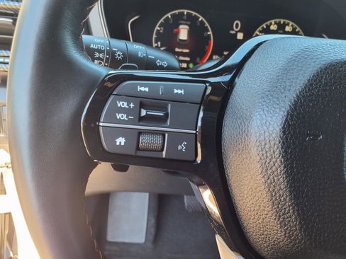 Used 2024 Honda Pilot TrailSport image 23