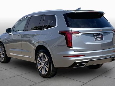 Used 2025 Cadillac XT6 Premium Luxury AWD/4WD image 12