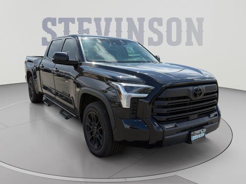 Used 2023 Toyota Tundra SR5 w/ SR5 Convenience Package RWD image 7