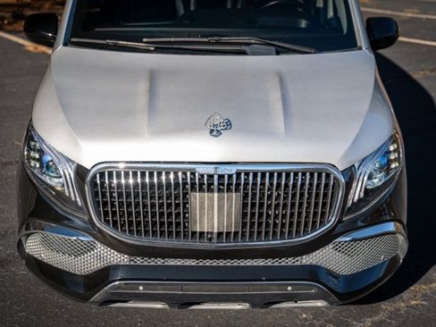 Used 2017 Mercedes-Benz Metris Passenger image 13