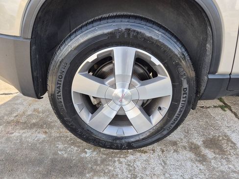 Used 2011 GMC Acadia SLT FWD image 21