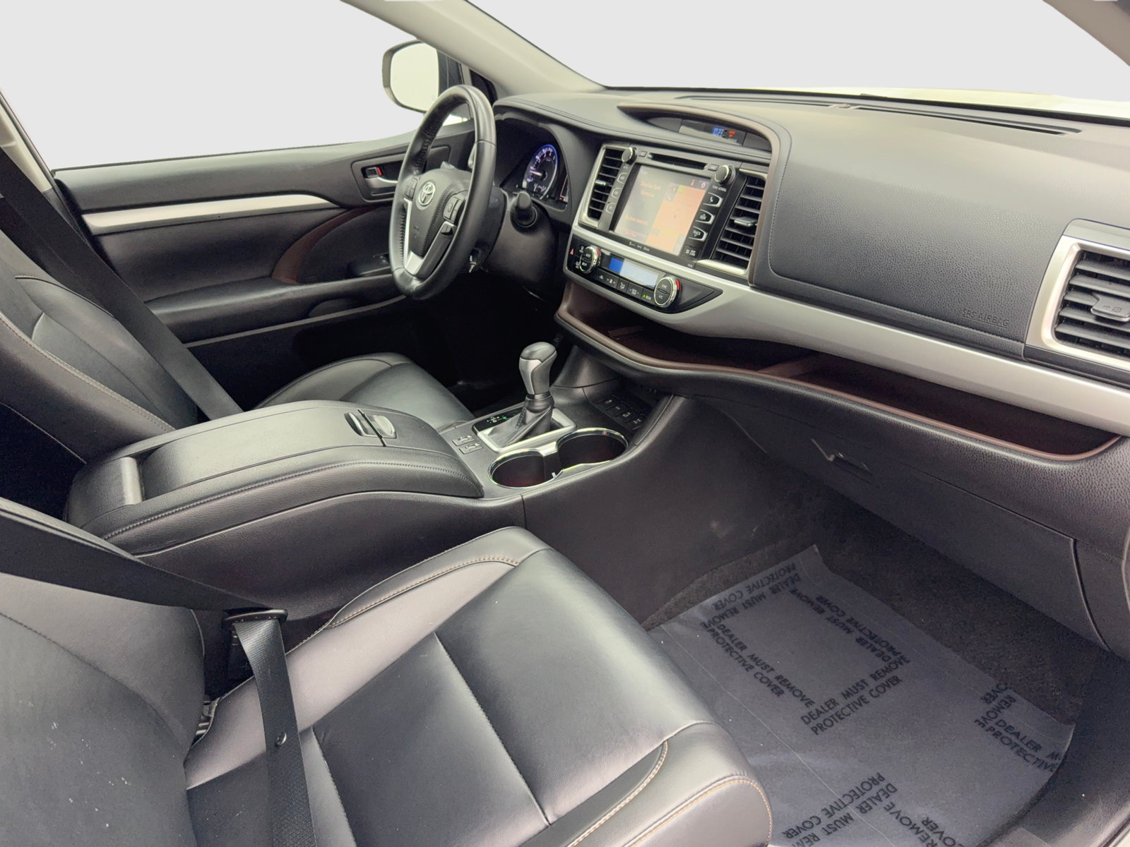 Used 2019 Toyota Highlander XLE AWD/4WD image 39