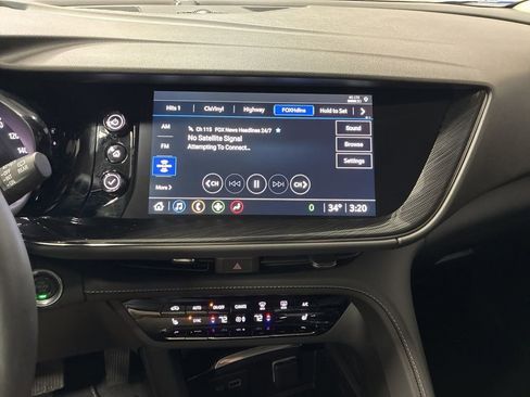 Used 2023 Buick Envision Essence image 17