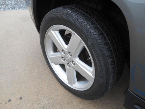 Used 2012 Jeep Compass Limited w/ Sun/Sound Group image 14